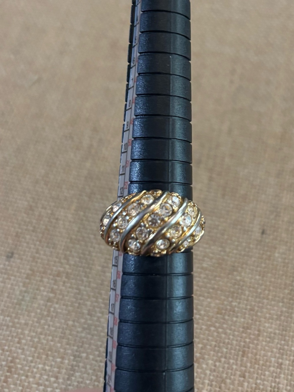 Avon Gold Tone Rhinestones Ribbed Statement Ring Size 7